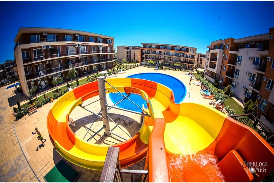holiday-fort